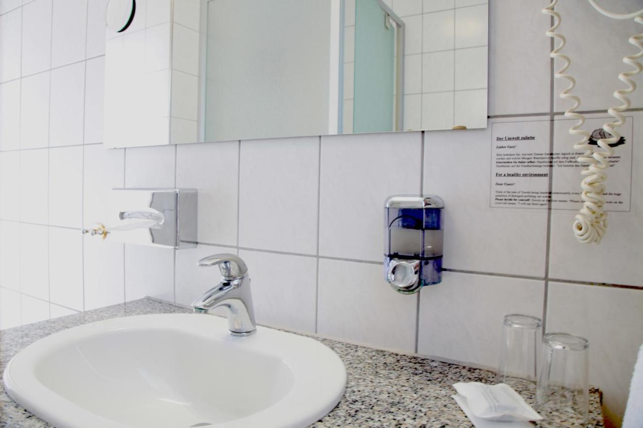Hotel Lonac Duisburg Kültér fotó