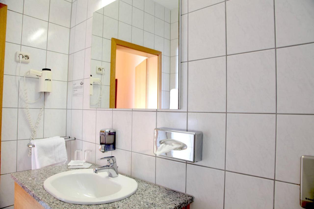 Hotel Lonac Duisburg Kültér fotó