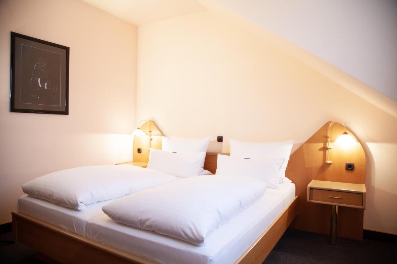 Hotel Lonac Duisburg Kültér fotó